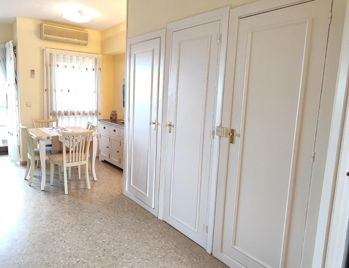 Aloha Playa Apartment With Ocean Views And Pools เบนัลมาเดนา ภายนอก รูปภาพ
